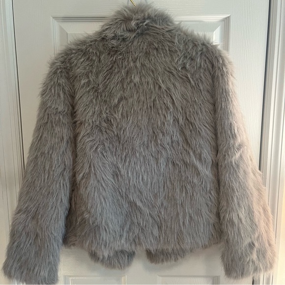 NWOT Trafza Faux Fur Coat - Picture 8 of 8
